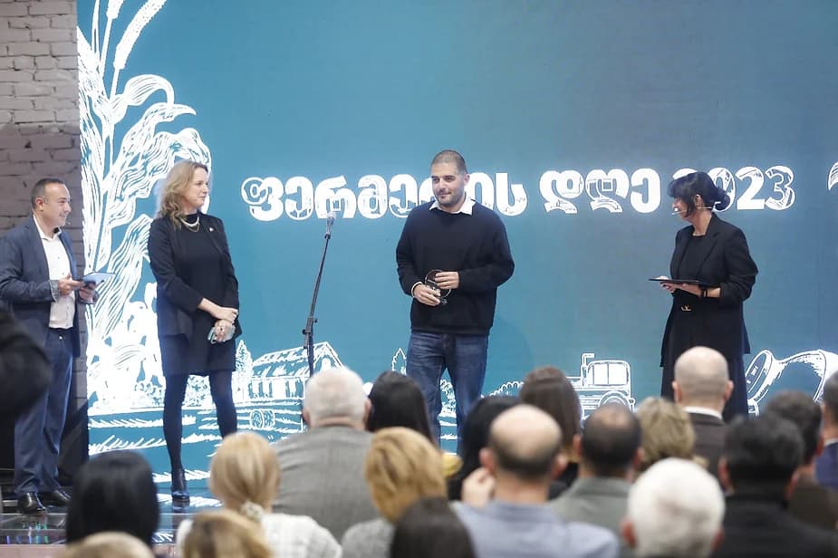 ზურაბ მახარაშვილი წლის ფერმერი 2023-ის დაჯილდოებაზე